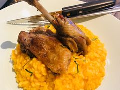 -港丽餐厅(高德置地店)