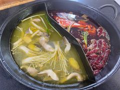 -重庆故事姊妹老火锅(财经学院店)