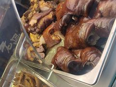 -老鼎万春卤菜(五代传承创始老店)
