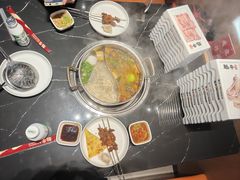 -魁牛·潮汕牛肉自助火锅(沈辽路万达店)