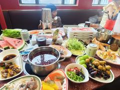 -四囍码头海鲜烧烤自助火锅(外滩南京东路悦荟广场店)