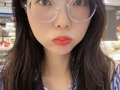 -宏宇眼镜蔡司依视路折扣店(兆佳眼镜城店)