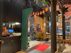门面-小凤庭·地道湖北菜武昌鱼·藕汤(38年黄鹤楼店)