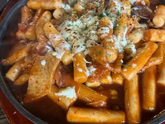 海鲜芝士炒年糕-MI WU FACTORY米屋美食工厂餐厅(绿地店)