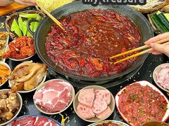 -渝嘴小老弟老火锅(华新村店)