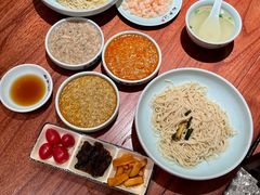 -裕兴记•蟹黄面馆(人民广场店)