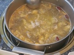 -一席地·本地鸡窝·杭帮鸡火锅(萧山银隆百货店)