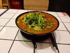 -肥汁米蘭香港米线(长宁来福士店)