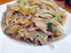 -雪乡人家东北菜·铁锅炖一切(高斯路店)