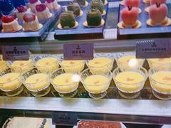 -雍容荟帝王蟹活龙虾展台自助(IFS黑金店)
