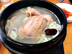 滋补参鸡汤-长寿参鸡汤(朝韩风情街店)