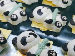 -雍容荟帝王蟹活龙虾展台自助(IFS黑金店)