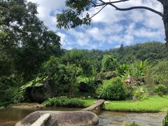 -Chom Cafe and Restaurant