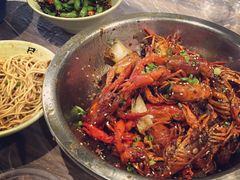 -巴厘龙虾·榜首油焖大虾(音乐学院·沿江酒馆店)