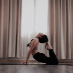 -亚太瑜伽普拉提学院