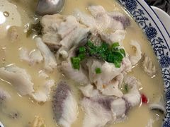 酸菜鱼-簋街仔仔小龙虾(总店)