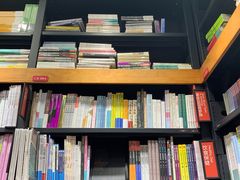 -西西弗书店&矢量咖啡(凯德晶萃广场店)