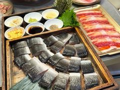 -围炉肉舍•炭烤活鳗•丹东海鲜烤肉(步行街店)