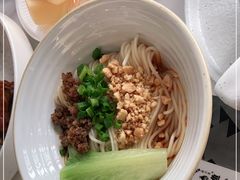 -渔语鱼新川菜Bistro(万象天地店)