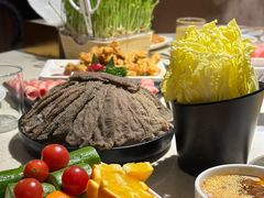 -海底捞火锅鲜切牛肉主题店(长寿路店)