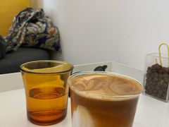 -YECLIP COFFEE黄色回形针咖啡