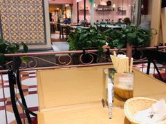 -大食代美食广场(上海中心店)