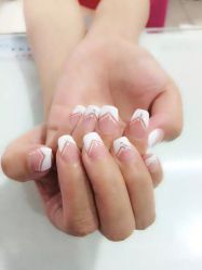 潮人美甲-小红楼美甲美容中心