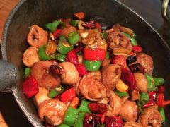 鹅卵石爆肥肠-老板恋上鱼(恒隆广场店)