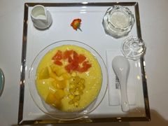 -燕庭·纯燕窝·甜品下午茶(南京西路店)