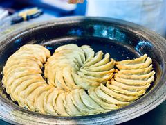 -老新隆牛肉锅贴(新街口店)