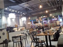 大堂-HELLO 27 意面·沙拉·帕尼尼