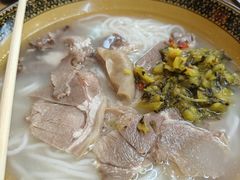 -肇兴特色牛肉粉