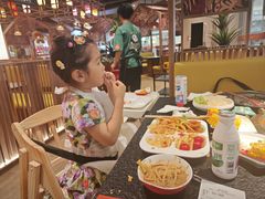 -北京华联购物中心(同成街店)