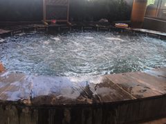 -弘安丽水温泉酒店