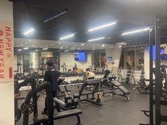 -超鹿运动(达信大厦店)