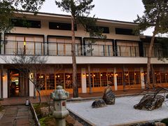 门面-庆春朴门
