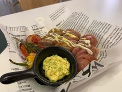 -露露家咖啡店