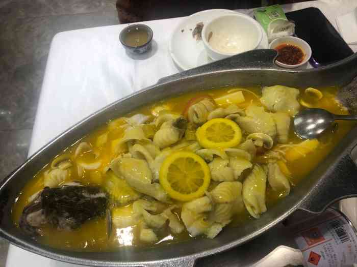 嘉宴海鲜酒楼-"第一感觉就是灯光很足 我的朋友还打趣说要.