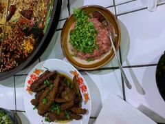 -财二舅火锅招待所