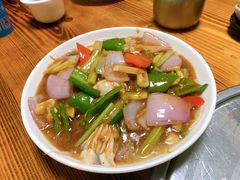 -大富蚝乌东哥饭店·石锅鱼杂·柠檬鸭(革新路店)