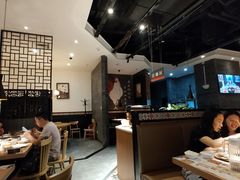 大堂-李子坝梁山鸡(北碚万达五鸡哥店)