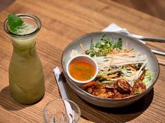 泰式大虾泰碗配辣味青柠水-Wagas沃歌斯(正大乐城店)