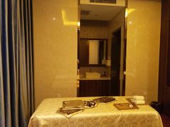 -富悦康养生会所(彩虹新城店)