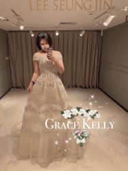 -GRACE KELLY婚纱与礼服(北京店)