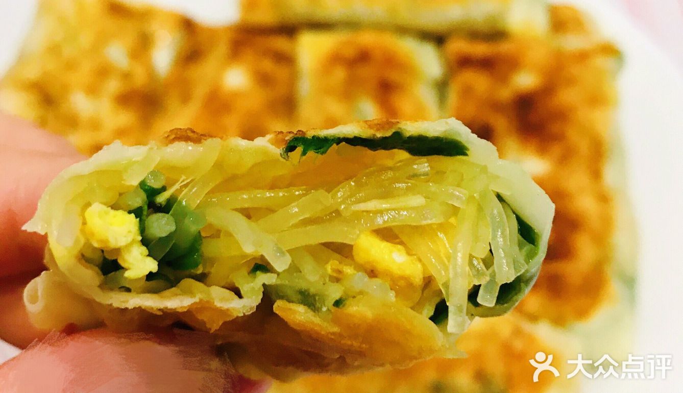 网红饺子皮版韭菜盒子，香脆可口懒人必备！