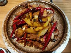 老王头牌黄焖鸡-隔壁老王·家常云南菜(花巷店)