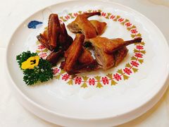 -东豪园林海鲜酒家(南港路辅路店)