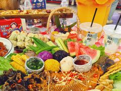 -刘姐啤酒鱼民族演艺餐厅(西街总店)