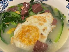 拍姜猪红浸菜心叶-粤·向群饭店(麓景路店)