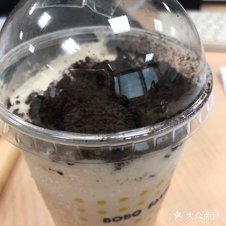 秋老虎横行的时候需要喜茶来续命